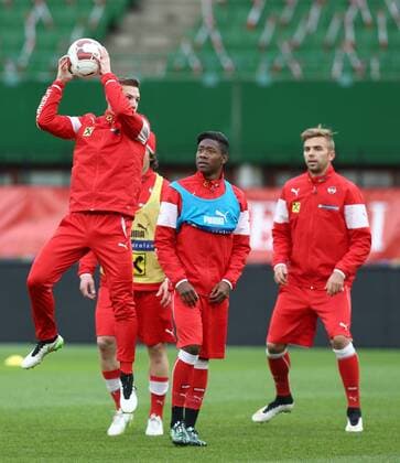 SOCCER - AUT vs BIH, friendly match VIENNA,AUSTRIA,30.MAR.15 - SOCCER - OEFB international match Länderspiel Austria vs Bosnia-Herzegovina, friendly match, preview, final training team AUT. Image shows Andreas Weimann, Julian Baumgartlinger, David Alaba and Lukas Hinterseer (AUT). GEPAxpictures xChristianxOrt 