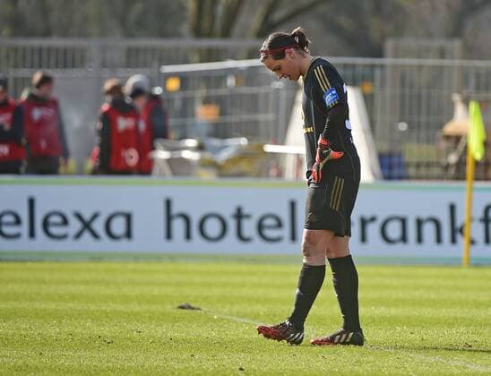 01.04.2015, xjhx, Fussball DFB Pokal Halbfinale Damen, 1.FFC Frankfurt - Turbine Potsdam, v.l. Anne-Kathrine Kremer (1.FFC Frankfurt) enttaeuscht, enttaeuscht schauend, dissapointed