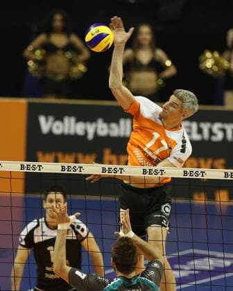 Rob Bontje im Angriff Volleyball Bundesliga Herren Saison 2014 2015 02.04.2015 BR Volleys Berlin vs. SWD Powervolleys Düren