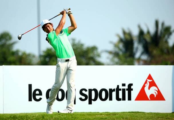 HAIKOU, CHINA - APRIL 04: (CHINA OUT) Gunn Charoenkul of Thailand plays a shot during the third round of China Tour - PGA Golf Herren Tour China Series Buick Open at Sandbelt Trails Golf Course on April 4, 2015 in Haikou, Hainan province of China.  CFP465537853 