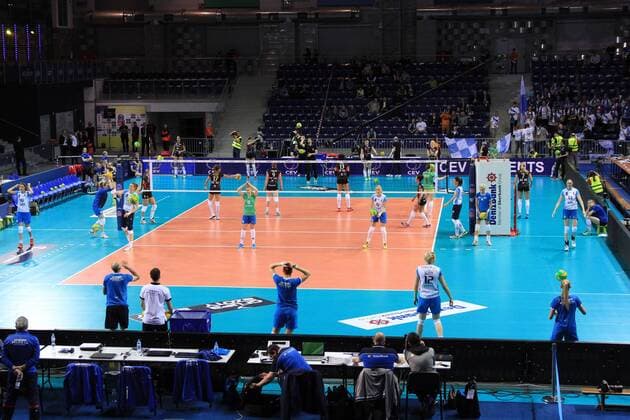 04.04.2015, SZCZECIN - CEV CHAMPIONS LEAGUE 2014 2015 - FINAL FOUR - FINAL MATCH - KPS CHEMIK POLICE - UNEDO YAMAMAY BUSTO ARSIZIO - WARM UP BEFORE THE MATCH -  20150404_KC_CHEMIK-BUSTO_005