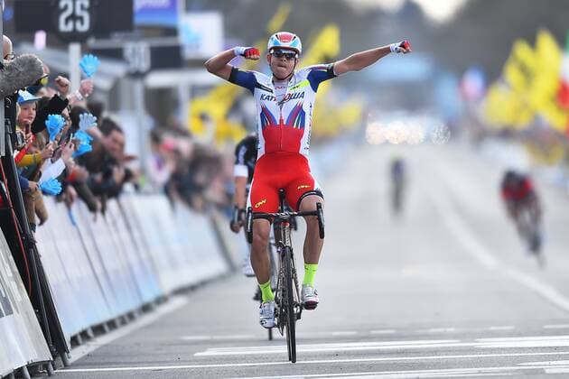 Alexander KRISTOFF ( NOR Katusha Team ) gewinnt die 99. Auflage des belgischen Radsportmonuments Flandern Rundfahrt - Finish - Ziel - Jubel - Freude - Emotionen - Aufmacher - Aktion - Rennszene - Querformat - quer - horizontal - Event Veranstaltung: 99. Ronde van Vlaanderen - Flandern Rundafahrt 2015 - Brugge Bruegge Brügge nach Oudenaarde 264.2 km - Location Ort: Oudenaarde - Belgium - Belgien - Europe - Europa - Date Datum: 05.04.2015