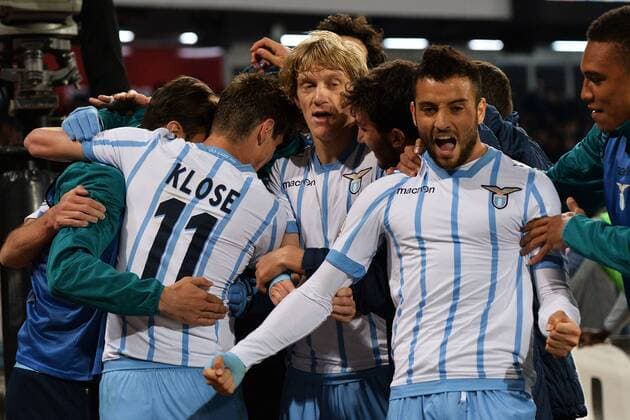 Torjubel nach Tor von Senad Lulic Lazio Goal celebration. Miroslav Klose, Felipe Anderson Coppa Italia Semifinale SSC Napoli - Lazio Rom andreaxstaccioli