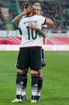 v.li.: Dzsenifer Marozsan (Deutschland) und Anja Mittag (Deutschland) mit Torjubel, Jubel, Freude über das Tor zum 4:0 durch Dzsenifer Marozsan (Deutschland), Fussball, Frauen-Länderspiel, Deutschland - Brasilien, xobx