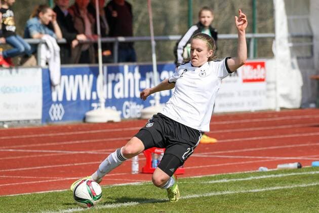 Michaela Brandenburg (Deutschland, DFB), Freisteller, Einzelbild, Aktion, Action, Fussball, U19-Frauen, EM-Qualifikation, Deutschland - Belgien, xozx