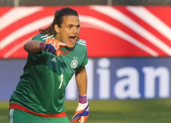 FUSSBALL - LÃ NDERSPIEL FRAUEN - 08.04.2015, DEUTSCHLAND vs. BRASILIEN, NADINE ANGERER (GER), -