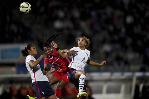 Laura Georges Wendie Renard (France) vs Kadeisha Buchanan (Canada) FOOTBALL : France vs Canada - Amical - 09 04 2015 JBAutissier Panoramic 