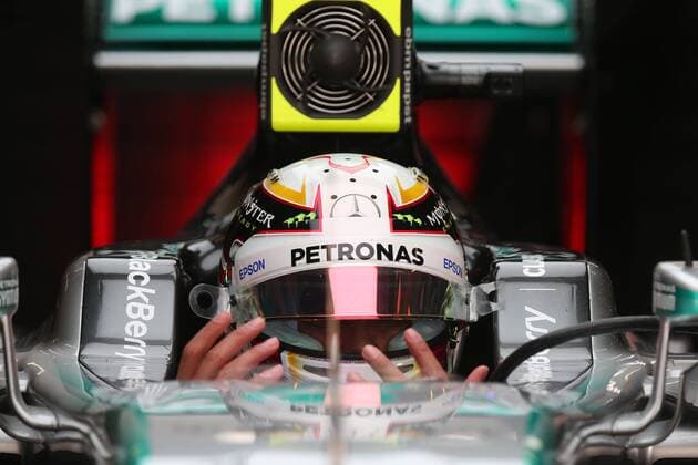 Motorsports: FIA Formula One World Championship WM Weltmeisterschaft 2015, Grand Prix of China, 44 Lewis Hamilton (GBR, Mercedes AMG Petronas Formula One Team), xHOCHxZWEIx