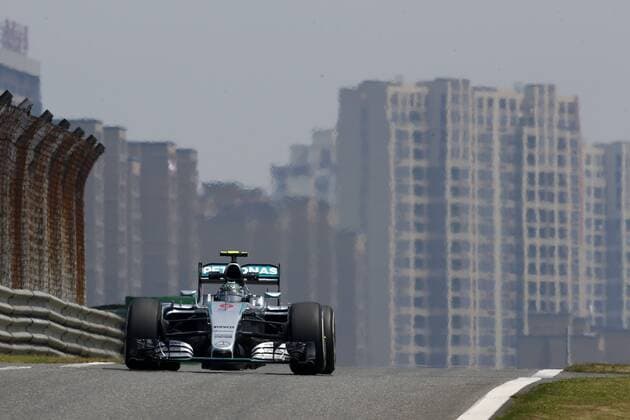 Motorsports: FIA Formula One World Championship WM Weltmeisterschaft 2015, Grand Prix of China, 6 Nico Rosberg (GER, Mercedes AMG Petronas Formula One Team), xHOCHxZWEIx