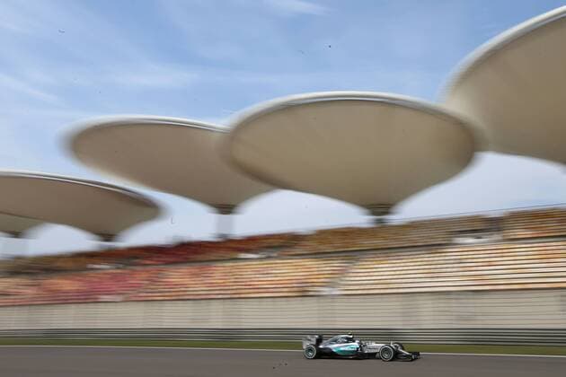 Motorsports: FIA Formula One World Championship WM Weltmeisterschaft 2015, Grand Prix of China, 6 Nico Rosberg (GER, Mercedes AMG Petronas Formula One Team), xHOCHxZWEIx