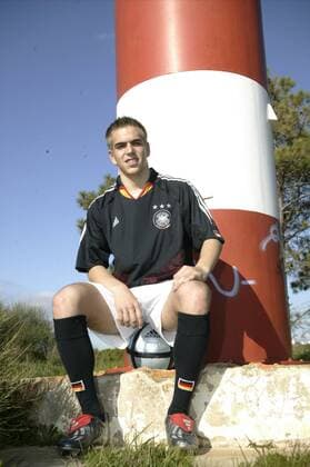 Philipp Lahm im Dress der deutschen Nationalmannschaft - Fotoshooting an der portugiesischen Küste