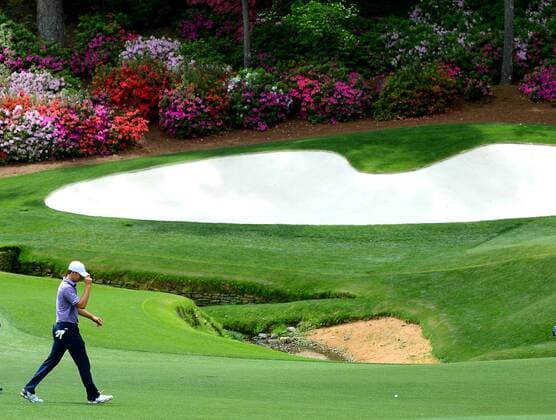 April 10, 2015 - Augusta, GA, USA - Jordan Spieth tips his hat to the cheering fans as he walks toward the 13th green during second round action of the Masters at Augusta National Golf Club on Friday, April 10, 2015 in Augusta, Ga. Masters day 2 - ZUMAm67_