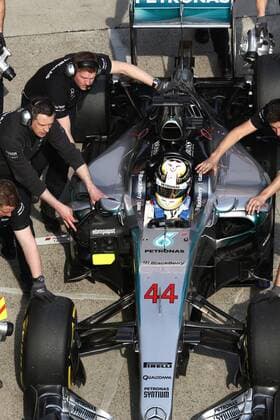 Motorsports: FIA Formula One World Championship WM Weltmeisterschaft 2015, Grand Prix of China, 44 Lewis Hamilton (GBR, Mercedes AMG Petronas Formula One Team), xHOCHxZWEIx