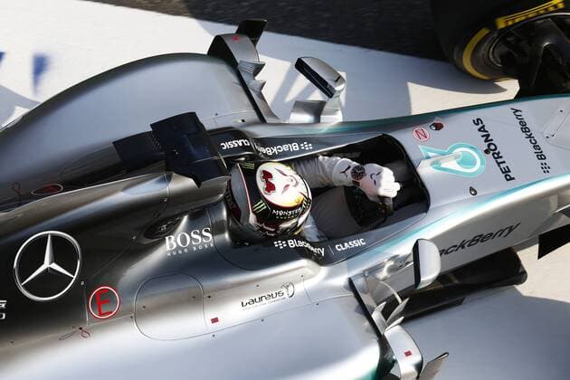 Motorsports: FIA Formula One World Championship WM Weltmeisterschaft 2015, Grand Prix of China, 44 Lewis Hamilton (GBR, Mercedes AMG Petronas Formula One Team), xHOCHxZWEIx