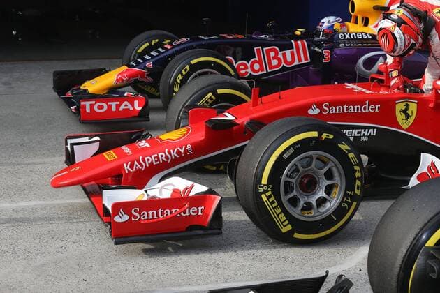 Motorsports: FIA Formula One World Championship WM Weltmeisterschaft 2015, Grand Prix of China, parc ferme, 7 Kimi Raikkonen (FIN, Scuderia Ferrari), 3 Daniel Ricciardo (AUS, Infiniti Red Bull Racing), xHOCHxZWEIx
