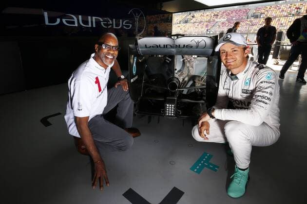 Motorsports: FIA Formula One World Championship WM Weltmeisterschaft 2015, Grand Prix of China, Edwin Corley Moses (USA), 6 Nico Rosberg (GER, Mercedes AMG Petronas Formula One Team), xHOCHxZWEIx