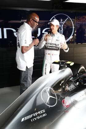 Motorsports: FIA Formula One World Championship WM Weltmeisterschaft 2015, Grand Prix of China, Edwin Corley Moses (USA), 6 Nico Rosberg (GER, Mercedes AMG Petronas Formula One Team), xHOCHxZWEIx