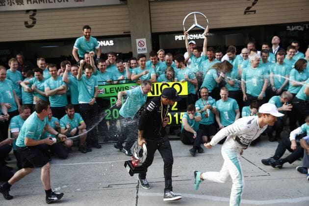 Motorsports: FIA Formula One World Championship WM Weltmeisterschaft 2015, Grand Prix of China, 44 Lewis Hamilton (GBR, Mercedes AMG Petronas Formula One Team), 6 Nico Rosberg (GER, Mercedes AMG Petronas Formula One Team), xHOCHxZWEIx