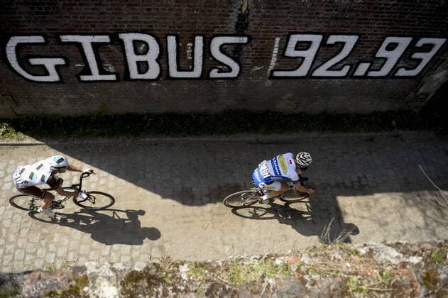 - ROUBAIX, FRANCE: Illustration picture shows the pack of cyclists during the Paris-Roubaix one day cycling race, 253,5 km from Compiegne to the Velodrome in Roubaix, Sunday 12 April 2015. DIRKxWAEM  x04603491x