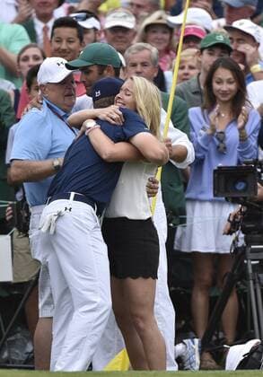 Jordan Spieth celebrates on the 18th green after winning the 2015 Masters Tournament at Augusta National Golf Club in Augusta, Georgia on April 12, 2015. Jordan Spieth wins his first major championship with a score of 18 under par.  AUG20150412154 KEVINxDIETSCH