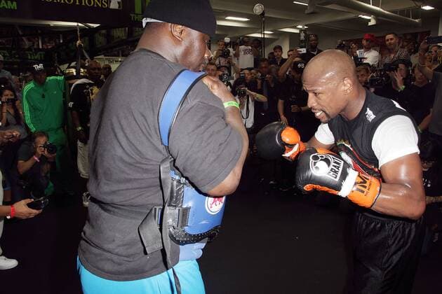 April 14, 2015 - Las Vegas, Nevada, United States of America - World Super Welterweight Boxing Champion Floyd Mayweather jr holds public workout for his upcoming bout - ZUMAt114