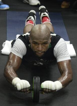 April 14,2015. Las Vegas NV. Floyd Mayweather Jr. trains for media day at his gym . Mayweather Media Day - ZUMAbl1_