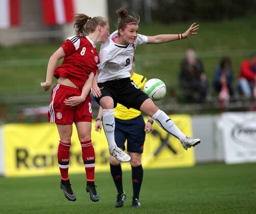 SOCCER - UEFA U17 U 17 EURO, quali, AUT vs DEN SANKT POELTEN,AUSTRIA,16.APR.15 - WOMEN SOCCER - UEFA Womens Under-17 European Championship EM Europameisterschaft 2015, qualification, OEFB international match Länderspiel Austria vs Denmark. Image shows Emma Andersen (DEN) and Sandrine Sobotka (AUT). GEPAxpictures xWalterxLuger 