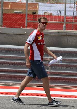 Sebastian Vettel, Scuderia Ferrari, formula 1 GP, Bahrain in Manama Shakir 17.04.2015 Photo:mspb Lukas Gorys Sebastian Vettel, formula 1 GP, Bahrain