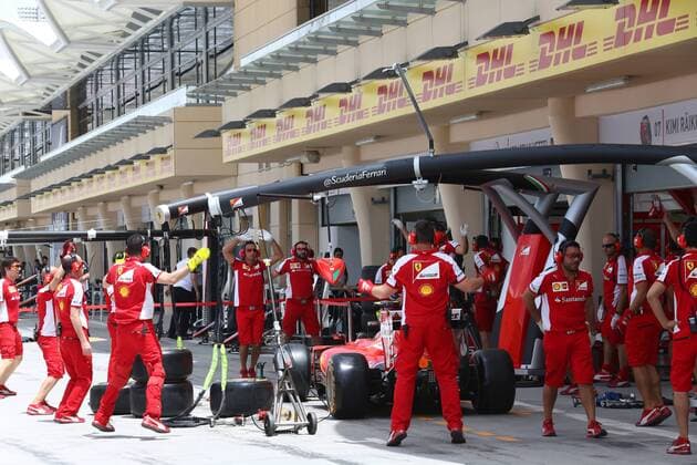 17.04.2015 - Mechanics Ferrari Bahrain Grand Prix, Sakhir 16 - 19 April 2015 