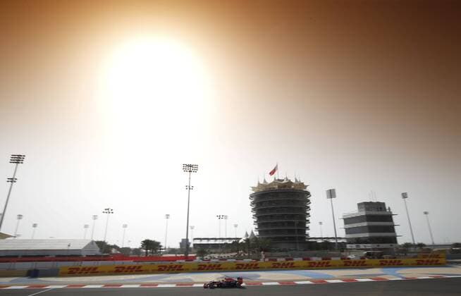 Motorsports: FIA Formula One World Championship WM Weltmeisterschaft 2015, Grand Prix of Bahrain, 26 Daniil Kvyat (RUS, Infiniti Red Bull Racing), xHOCHxZWEIx