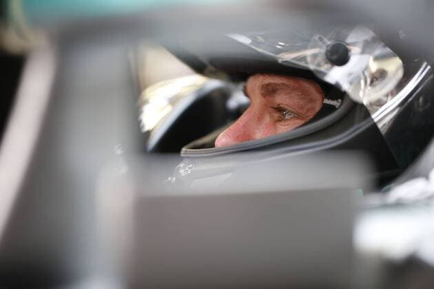 Motorsports: FIA Formula One World Championship WM Weltmeisterschaft 2015, Grand Prix of Bahrain, 6 Nico Rosberg (GER, Mercedes AMG Petronas Formula One Team), xHOCHxZWEIx