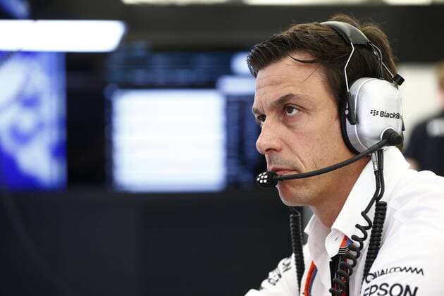 Motorsports: FIA Formula One World Championship WM Weltmeisterschaft 2015, Grand Prix of Bahrain, Toto Wolff (AUT, Mercedes AMG Petronas Formula One Team), xHOCHxZWEIx
