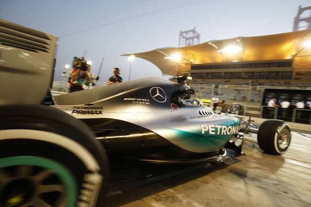 Motorsports: FIA Formula One World Championship WM Weltmeisterschaft 2015, Grand Prix of Bahrain, 6 Nico Rosberg (GER, Mercedes AMG Petronas Formula One Team), xHOCHxZWEIx
