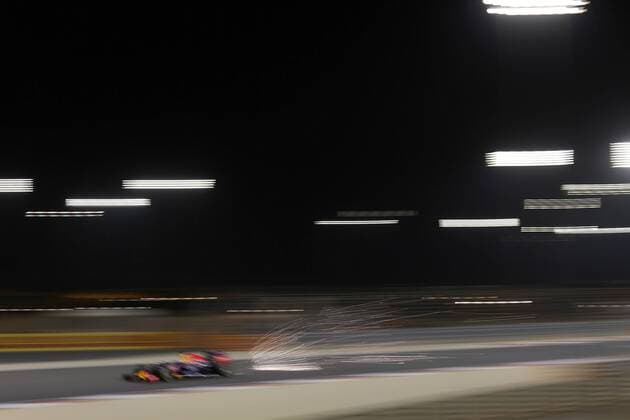 17.04.2015 - Free Practice 2, Daniel Ricciardo (AUS) Red Bull Racing RB11 Bahrain Grand Prix, Sakhir 16 - 19 April 2015 