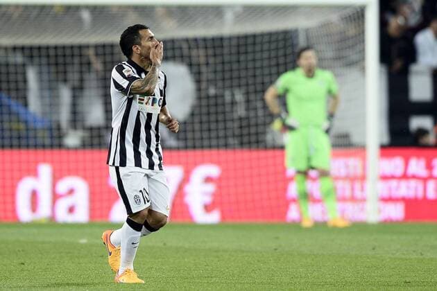 Serie A Juventus Turin - Lazio Rom Torjubel Carlos Tevez 