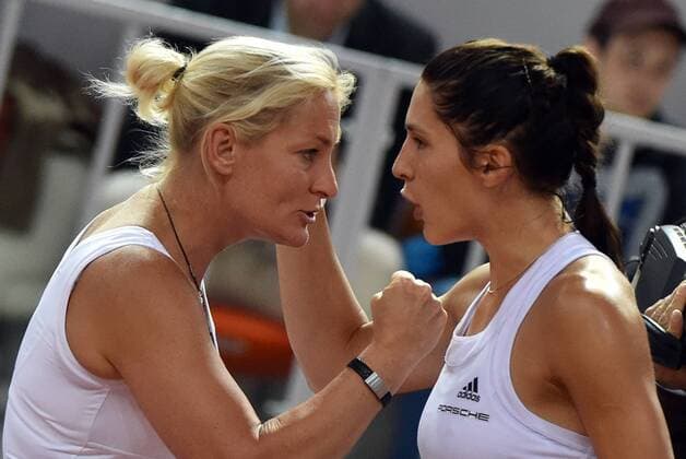 2015 Fedcup Semifinale Sotchi,Russland 18 19.April 2015 Andrea Petkovic und Barbara Rittner,Deutschland feiern den ersten Punkt