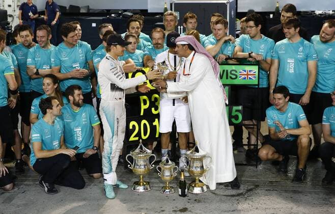 Motorsports: FIA Formula One World Championship WM Weltmeisterschaft 2015, Grand Prix of Bahrain, 6 Nico Rosberg (GER, Mercedes AMG Petronas Formula One Team), 44 Lewis Hamilton (GBR, Mercedes AMG Petronas Formula One Team), xHOCHxZWEIx
