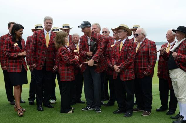 19 April 2015: Jim Furyk during the awards ceremony after winning the tournament during the final round of the RBC Heritage Presented by Boeing golf tournament at Harbour Town Golf Links in Hilton Head Island, SC. GOLF: APR 19 PGA Golf Herren - RBC Heritage - Final Round Icon2011504199698 EDITORIAL USE ONLY