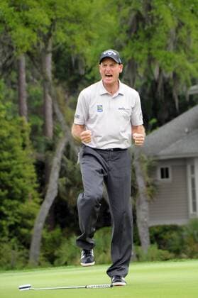 19 April 2015: Jim Furyk putts for a birdie on the 2nd playoff hole and celebrates winning the tournament during the final round of the RBC Heritage Presented by Boeing golf tournament at Harbour Town Golf Links in Hilton Head Island, SC. GOLF: APR 19 PGA Golf Herren - RBC Heritage - Final Round Icon2011504199711 EDITORIAL USE ONLY
