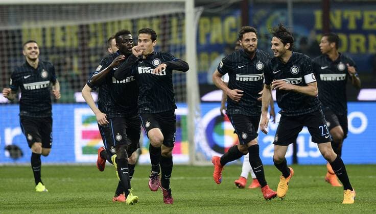 Db Milano 25 04 2015 - campionato di calcio serie A Inter Mailand vs AS Rom: Torjubel Hernanes 