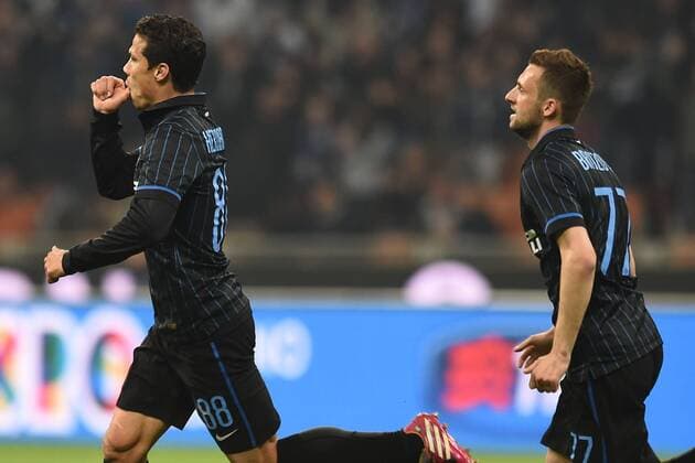 Mg Milano 25 04 2015 - campionato di calcio serie A Inter Mailand vs AS Rom: Torjubel Hernanes 