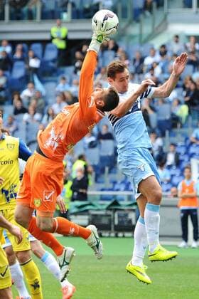 Aktuell Fußball, Italien, Serie A, Lazio Rom - AC Chievo Verona Albano Bizzarri Chievo, Miroslav Klose Lazio Roma 26-04-2015 Stadio Olimpico, Football Calcio Campionato Italiano Serie A, Lazio Rom vs. AC Chievo Verona andreaxstaccioli