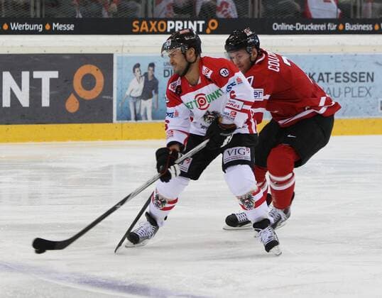 Ice hockey Eishockey - AUT vs CAN, test match VIENNA,AUSTRIA,29.APR.15 - ICE HOCKEY - OEEHV, international match Länderspiel Austria vs Canada, test match. Image shows Rafael Rotter (AUT) and Sean Couturier (CAN). GEPAxpictures xChristianxOrt 