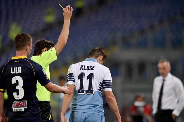 29.04.2015. Rome, Italy. Serie A Football. Lazio versus Parma. Miroslav Klose gets yellow card and will miss the next match xGiuseppexMaffiax  ActionPlus11616628