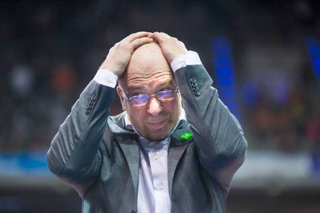 Berlin, Deutschland, 30.04.2015: Volleyball Bundesliga Playoffs Finale Spiel 4 (Best of Five) Saison 2014 2015 - Berlin Recycling Volleys - VfB Friedrichshafen. Trainer Mark Lebedew (BR Volleys)