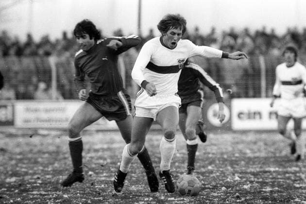 Hans Joachim Weller (VfB Stuttgart) gegen Hans Düren (SSV Reutlingen 05)