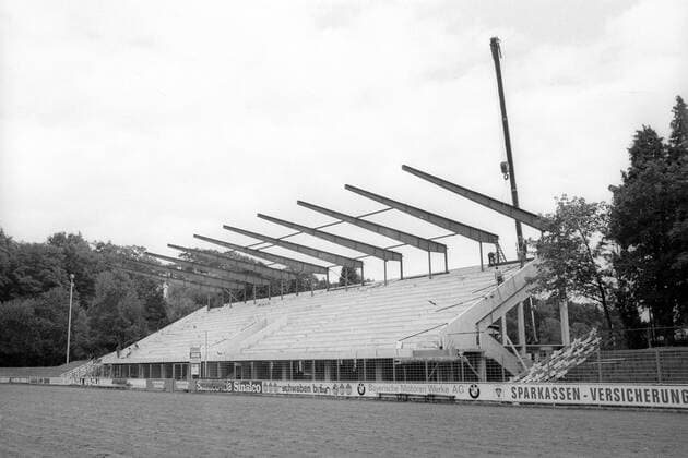 Fußball, Stadiongeschichte Stuttgarter Kickers Neue Tribüne im Kickers Stadion in Stuttgart