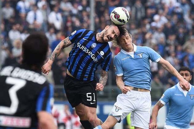 Bergamo, Italien - Serie A, Atalanta Bergamo vs. Lazio Rom: Mauricio Pinilla-Dusan Basta 