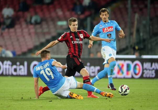 03.05.2015. Naples, Italy. Serie A Football. Napoli versus AC Milan. Van Ginkel against David Lopez xPaoloxNuccix  ActionPlus11618184