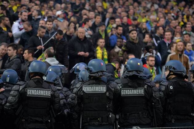 CRS - supporters parisiens FOOTBALL : Nantes vs Paris SG - Ligue 1 - 03 05 2015 AnthonyBIBARD FEP Panoramic 